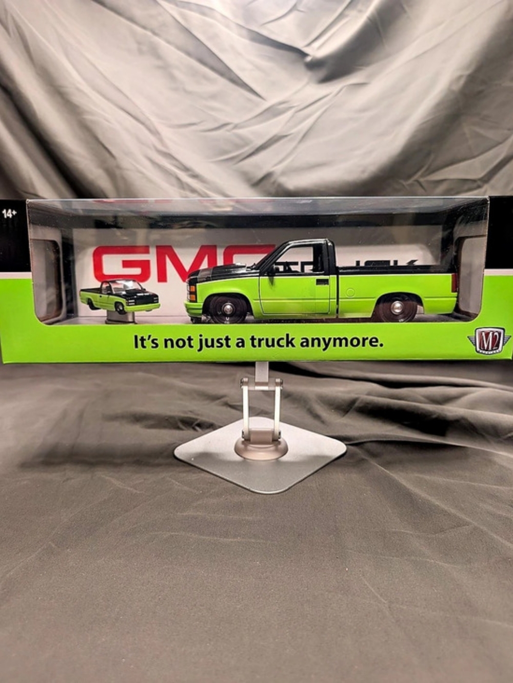 GMC 1990 GMC Sierra 1500 - Custom Green & Black Model Truck Like New